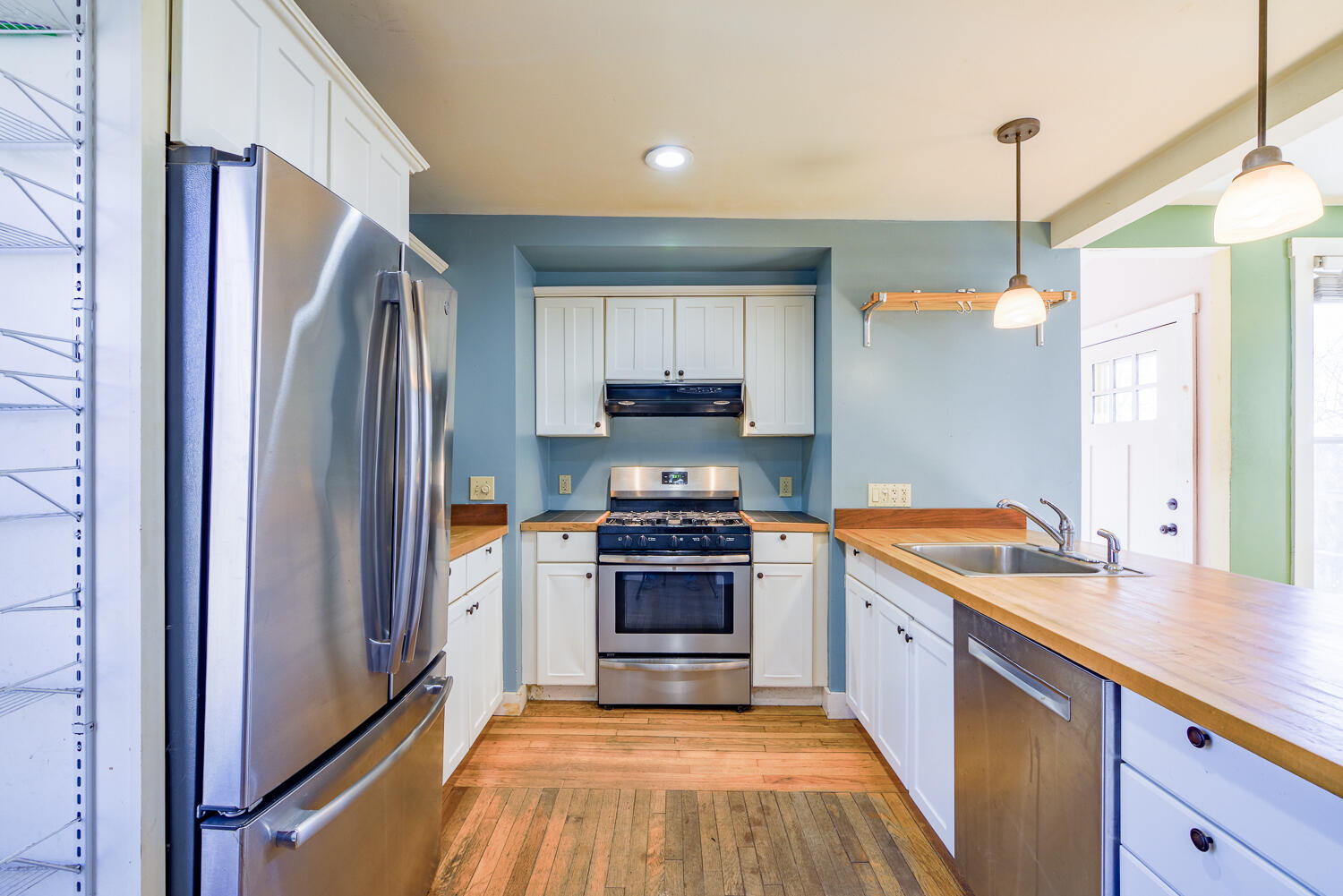 313 West Meadow Road Thomaston, ME 04861 - Photo 4 of 20 313 West Meadow Rd 13-(ZF-5306-83999-1-0
