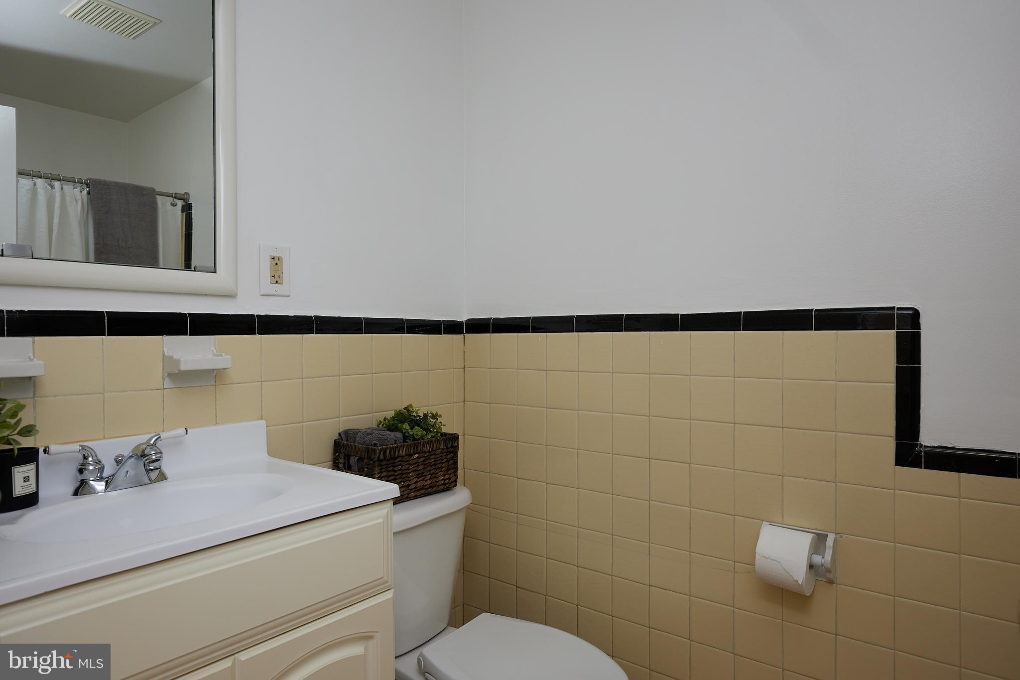 5903 Conway Road Bethesda, MD 20817 - Photo 34 of 51 Gallery Image 34