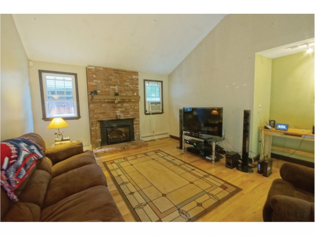 52 Scobie Pond Road Derry, NH 03038 - Photo 1 of 30