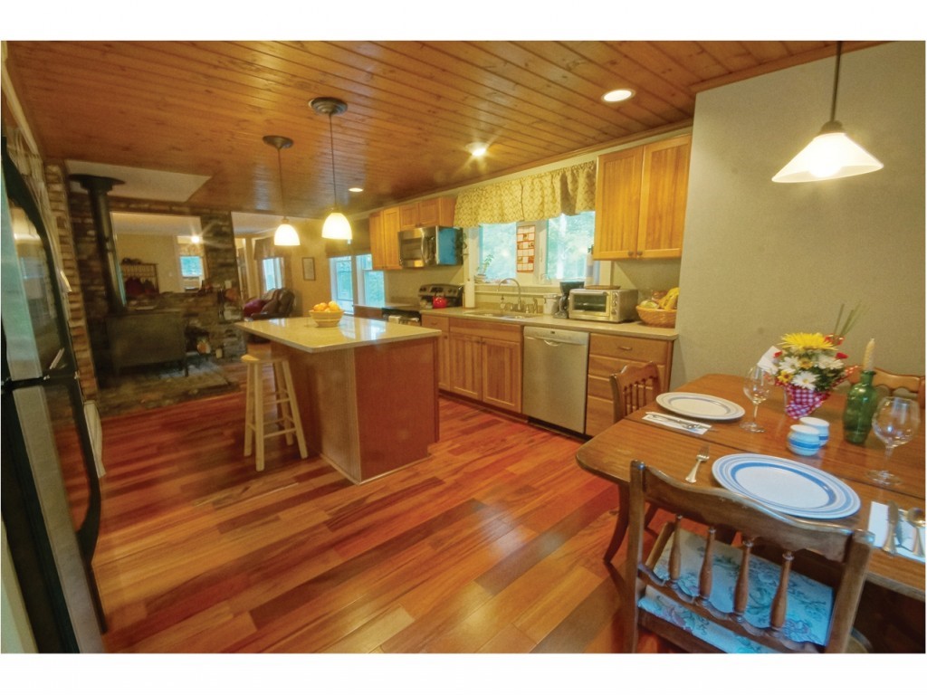 52 Scobie Pond Road Derry, NH 03038 - Photo 13 of 30