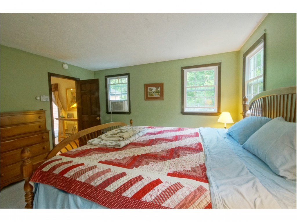 52 Scobie Pond Road Derry, NH 03038 - Photo 20 of 30