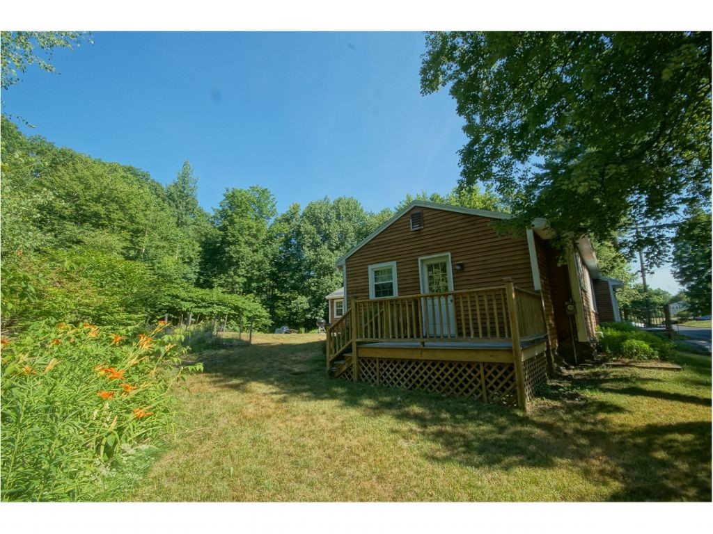 52 Scobie Pond Road Derry, NH 03038 - Photo 6 of 30