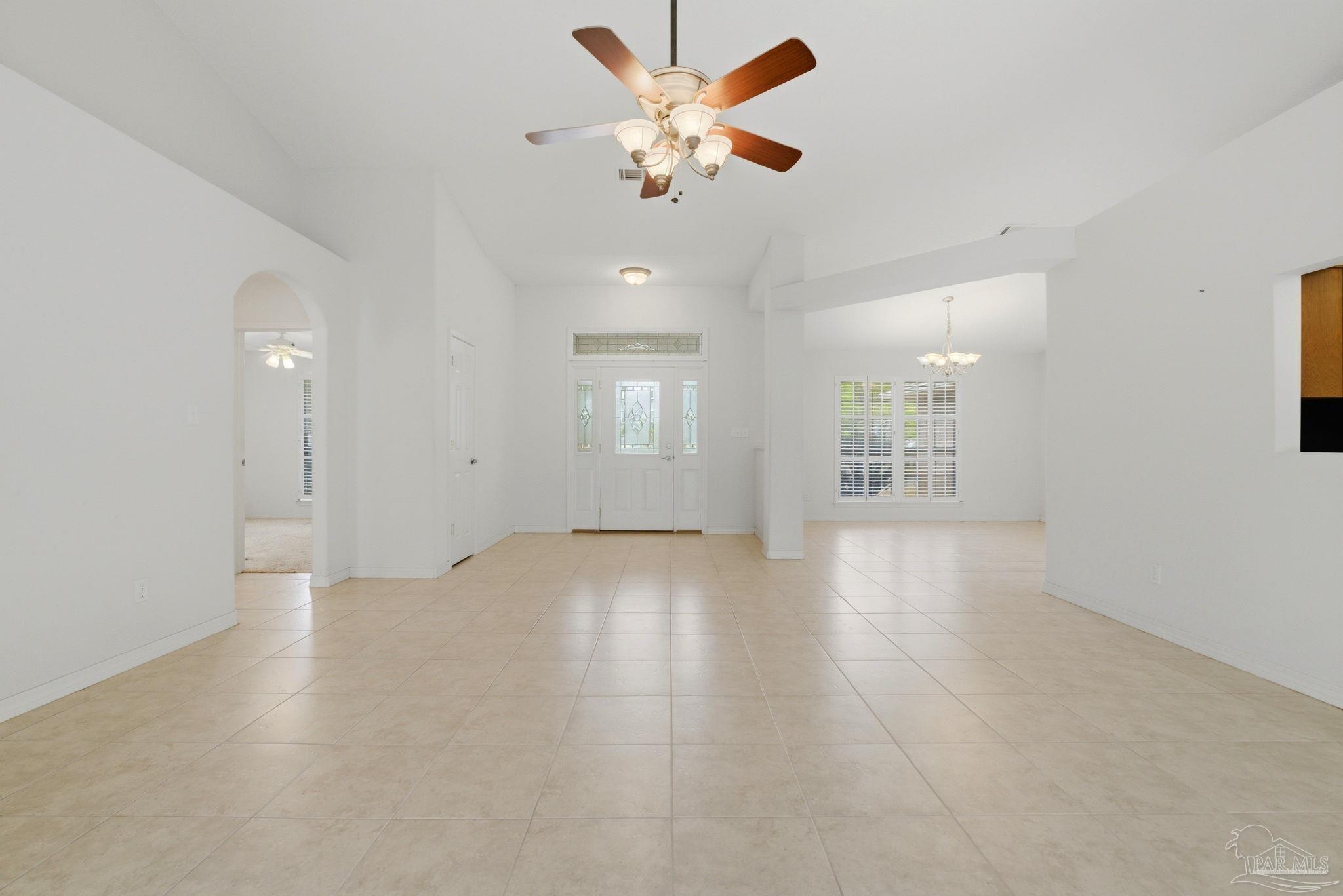 5467 North Shore Road Pensacola, FL 32507 - Photo 11 of 60