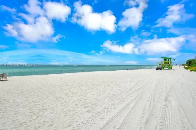 $475,000 | 5555 Collins Avenue, Unit 17A, Miami Beach, FL 33140