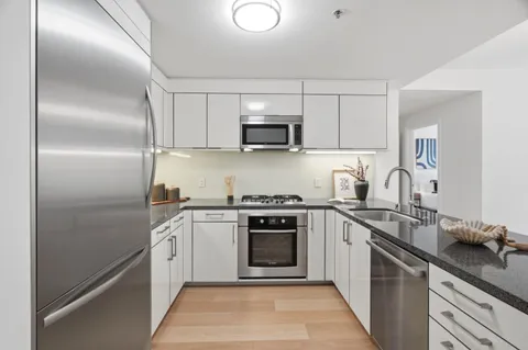 $1,250,000 | 338 Spear Street, Unit 6A, San Francisco, CA 94105