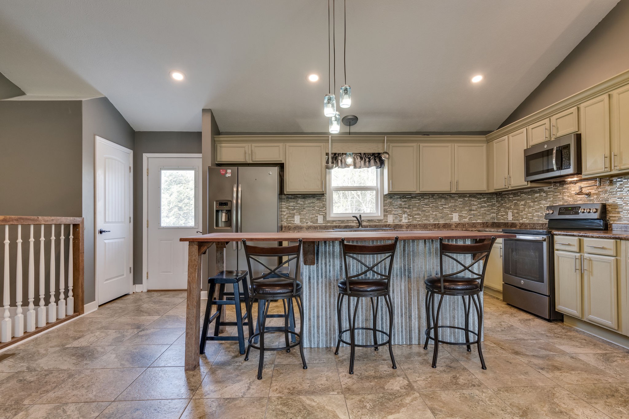 254 Robert Hensley Road Hohenwald, TN 38462 - Photo 18 of 33 Gallery Image 18