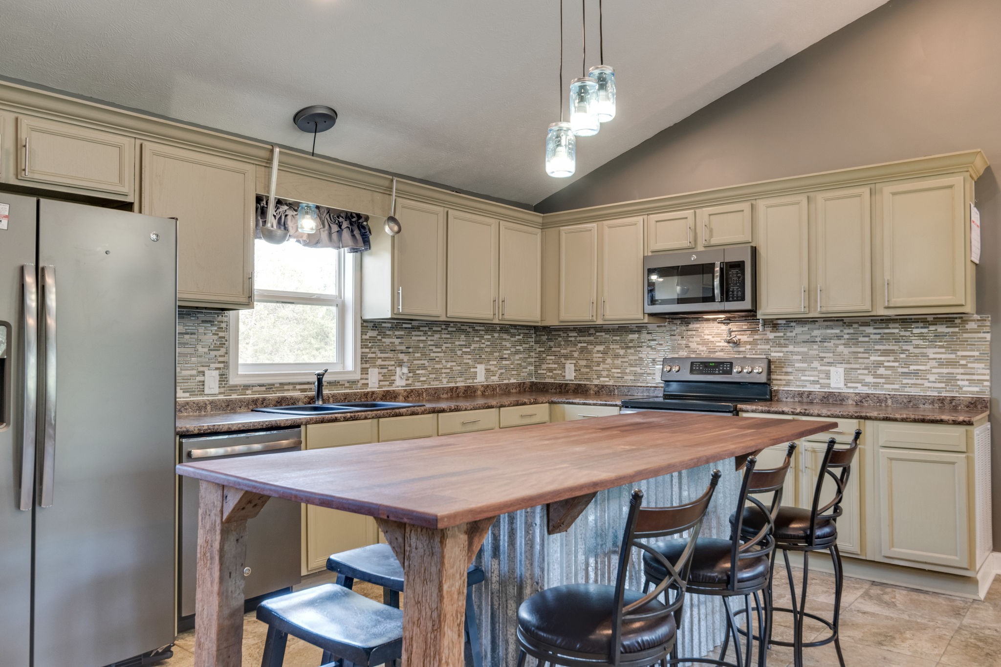 254 Robert Hensley Road Hohenwald, TN 38462 - Photo 19 of 33 Gallery Image 19