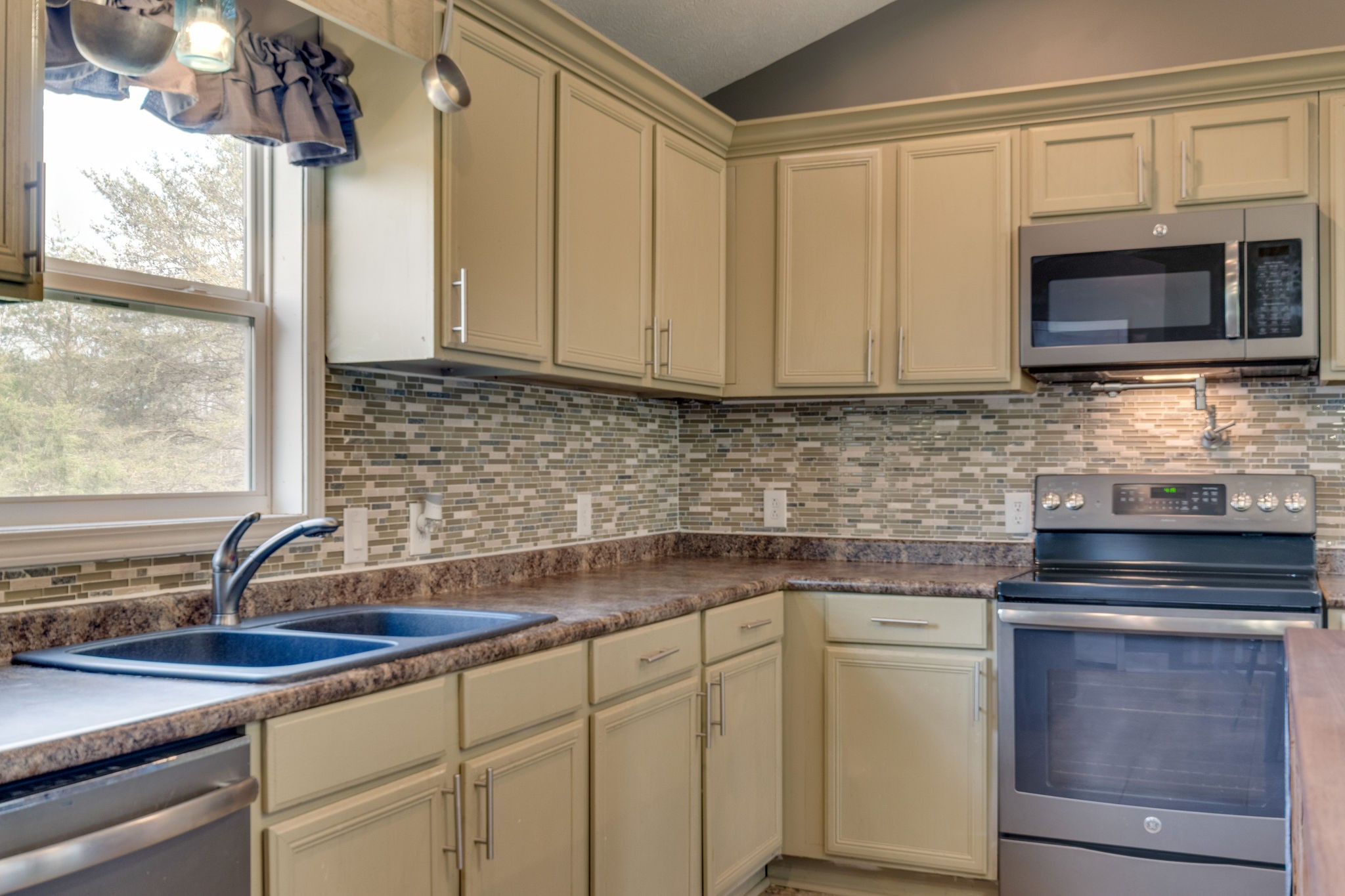 254 Robert Hensley Road Hohenwald, TN 38462 - Photo 21 of 33 Gallery Image 21