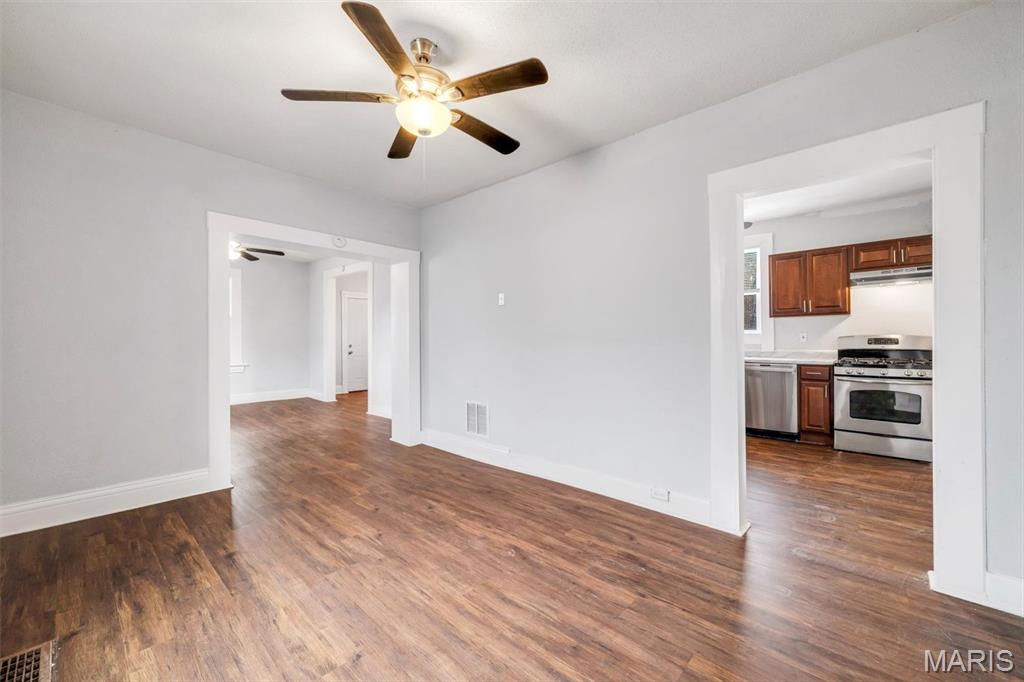 750 Lemay Ferry Road St. Louis, MO 63125 - Photo 10 of 35