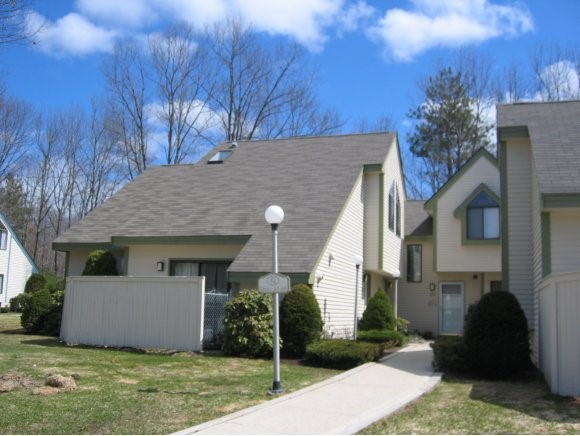 64 Franklin Heights, Unit 64 Rochester, NH 03867 - Photo 1 of 1