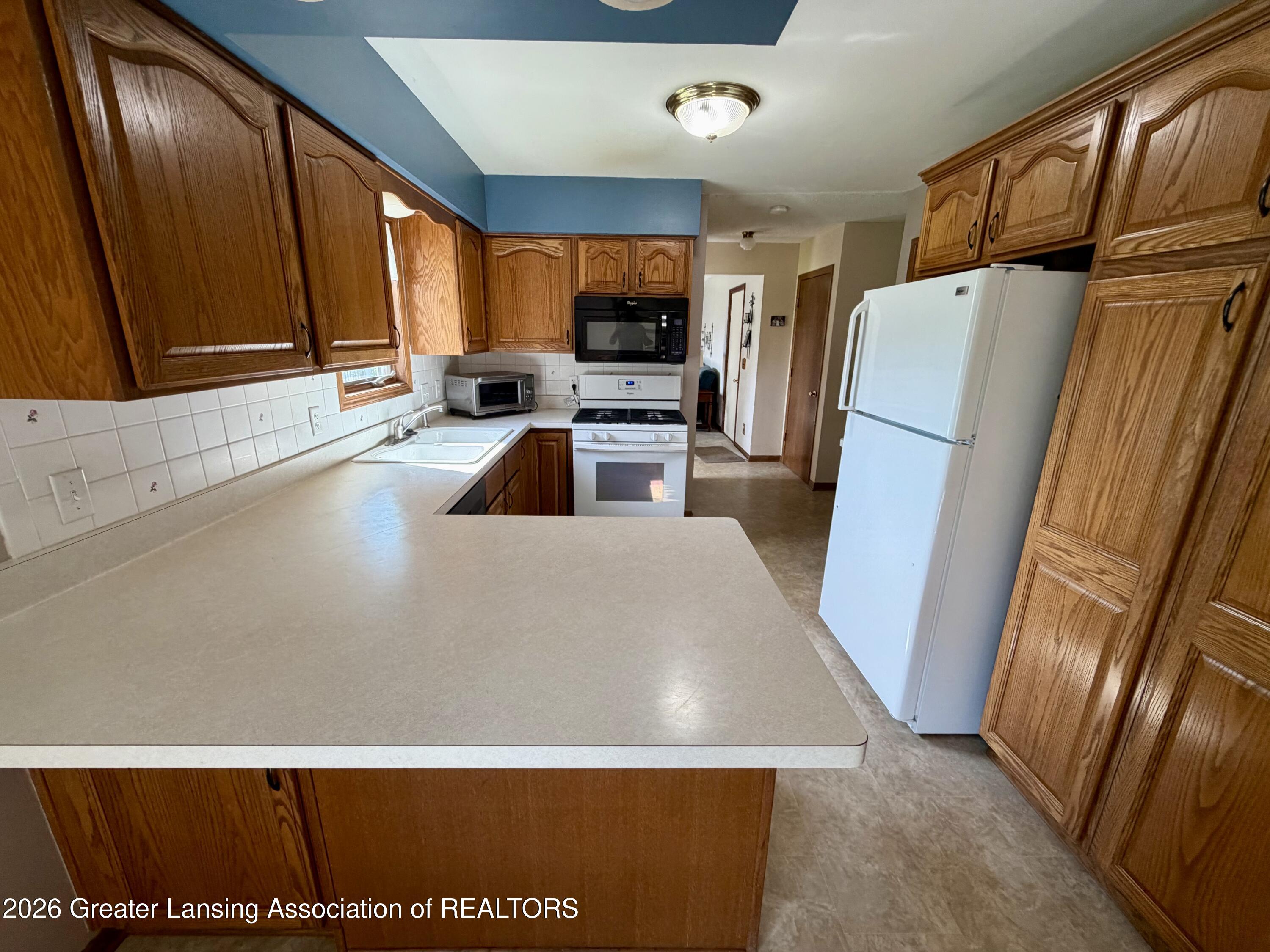 12758 East Greenfield Road Grand Ledge, MI 48837 - Photo 10 of 33 IMG_7261