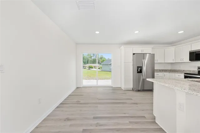 $2,000 | 13019 Northeast 7th Loop, Silver Springs, FL 34488