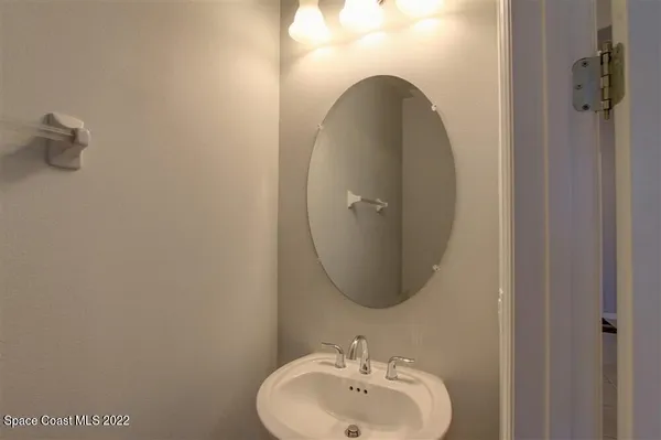 $3,200 | 7753 Poulicny Lane, Melbourne, FL 32940