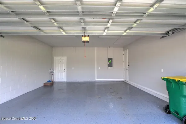 $3,200 | 7753 Poulicny Lane, Melbourne, FL 32940