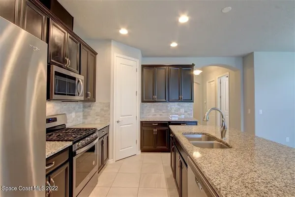 $3,200 | 7753 Poulicny Lane, Melbourne, FL 32940