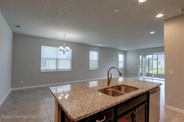 $3,200 | 7753 Poulicny Lane, Melbourne, FL 32940