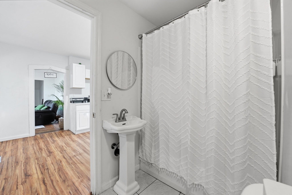 161 New Bridge Street West Springfield, MA 01089 - Photo 21 of 38