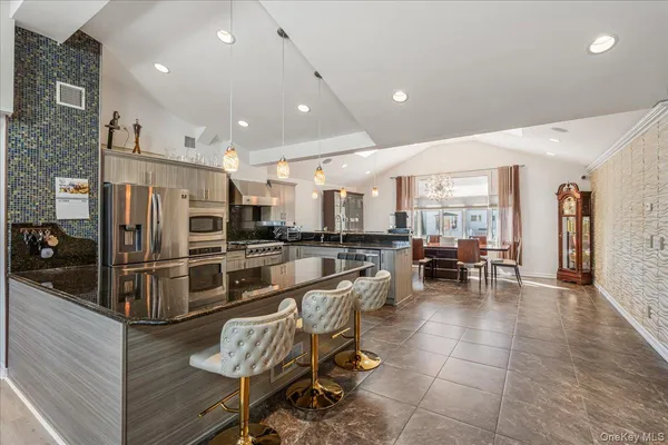 $1,289,000 | 3822 Greentree Drive, Oceanside, NY 11572
