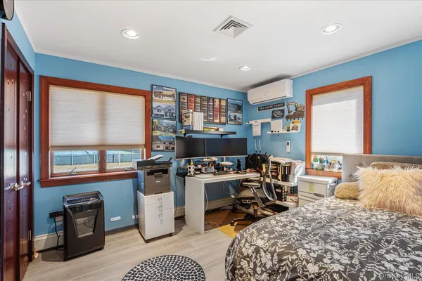 $1,289,000 | 3822 Greentree Drive, Oceanside, NY 11572
