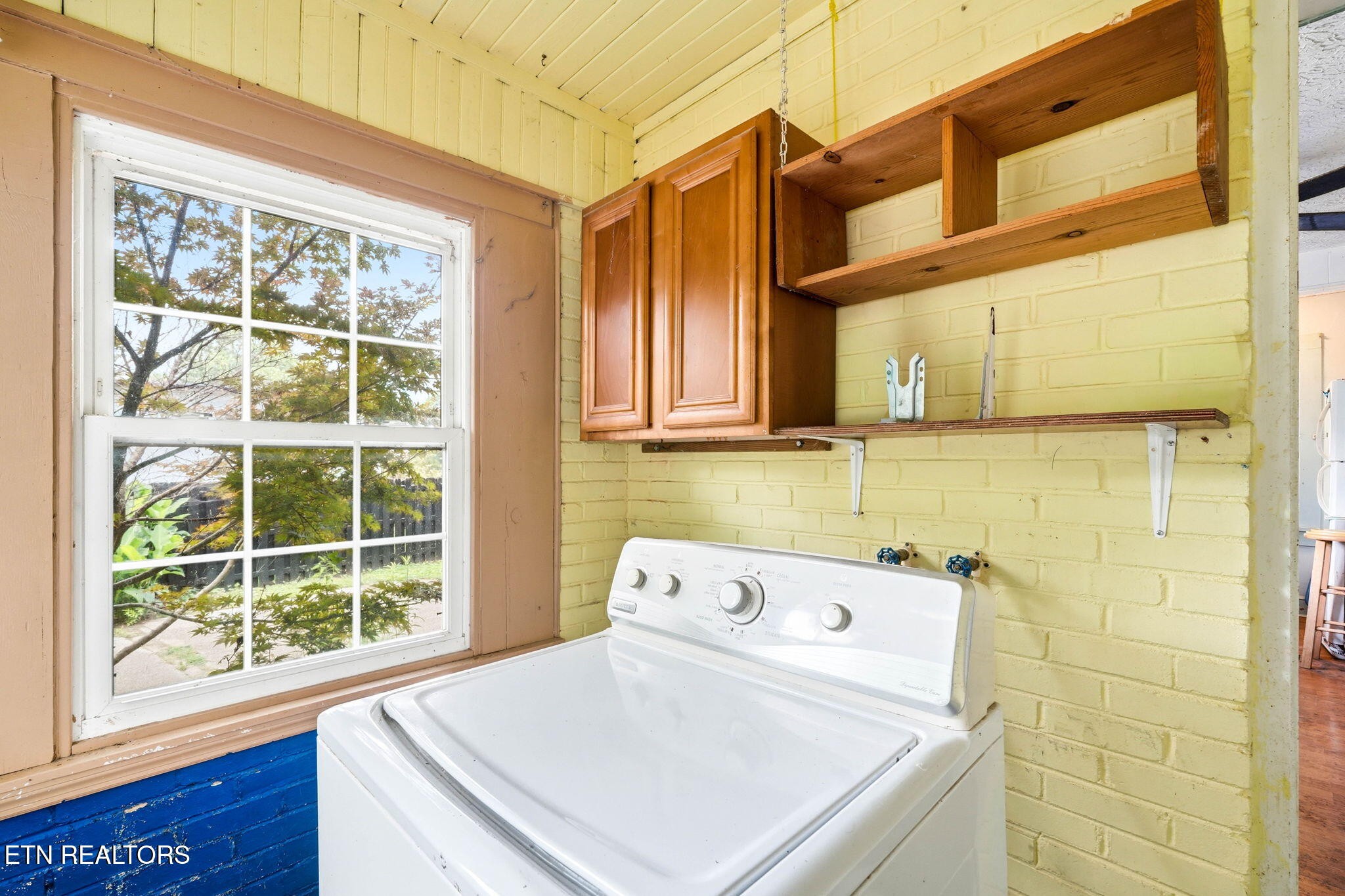 3992 Highway 92 Rutledge, TN 37861 - Photo 13 of 34 a bathroom with a sink and a large window