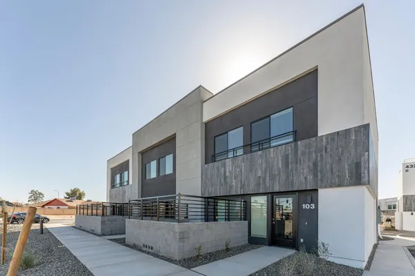 $2,495 | 432 South 32nd Street, Unit 122, Mesa, AZ 85204