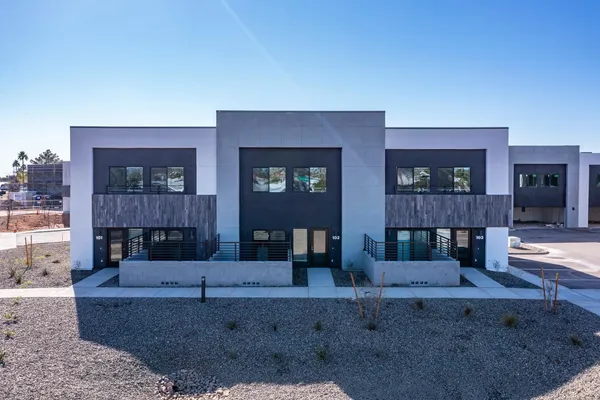 $2,495 | 432 South 32nd Street, Unit 122, Mesa, AZ 85204
