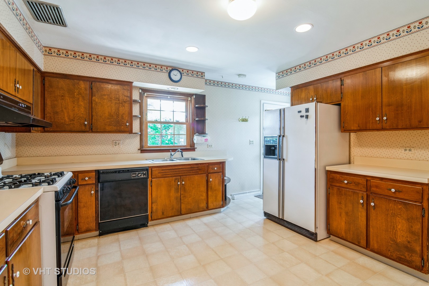 217 North Happ Road Northfield, IL 60093 - Photo 4 of 11