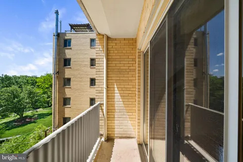 $243,000 | 4600 Connecticut Avenue Northwest, Unit 717, Washington, DC 20008