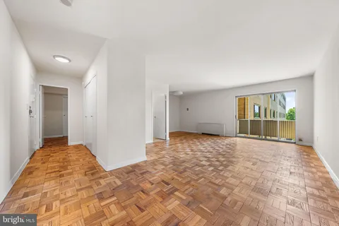 $243,000 | 4600 Connecticut Avenue Northwest, Unit 717, Washington, DC 20008