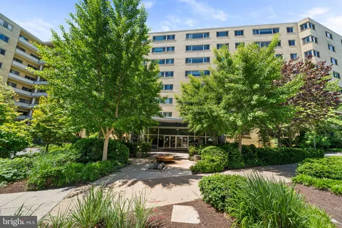 $243,000 | 4600 Connecticut Avenue Northwest, Unit 717, Washington, DC 20008