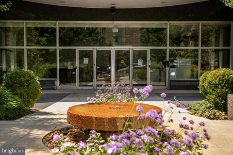 $243,000 | 4600 Connecticut Avenue Northwest, Unit 717, Washington, DC 20008