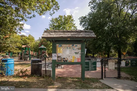 $243,000 | 4600 Connecticut Avenue Northwest, Unit 717, Washington, DC 20008