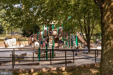 $243,000 | 4600 Connecticut Avenue Northwest, Unit 717, Washington, DC 20008
