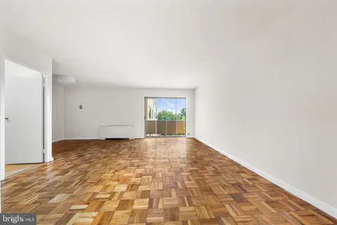 $243,000 | 4600 Connecticut Avenue Northwest, Unit 717, Washington, DC 20008