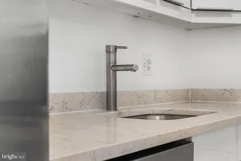$243,000 | 4600 Connecticut Avenue Northwest, Unit 717, Washington, DC 20008