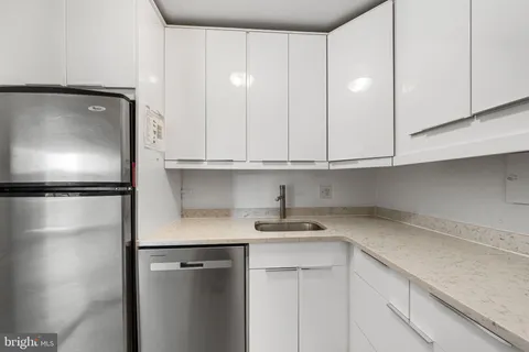 $243,000 | 4600 Connecticut Avenue Northwest, Unit 717, Washington, DC 20008