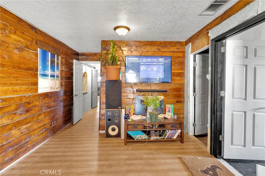 6414 Nielson Road Phelan, CA 92371 - Photo 41 of 74 a view of a entryway with a hall