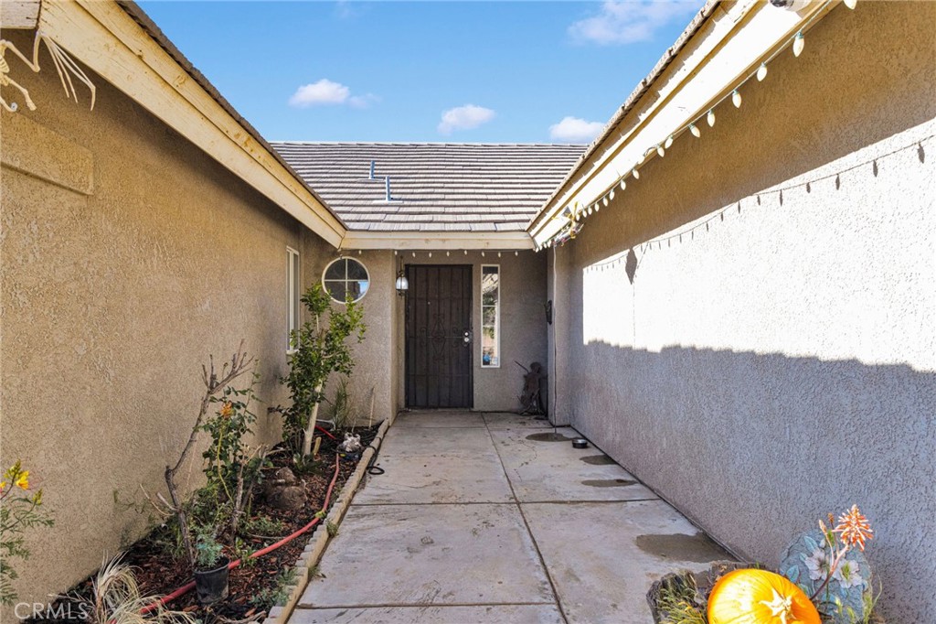 6414 Nielson Road Phelan, CA 92371 - Photo 5 of 74