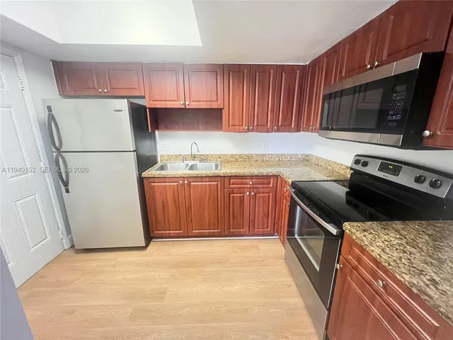 $1,700 | 1201 Southwest 50th Avenue, Unit 1054, North Lauderdale, FL 33068