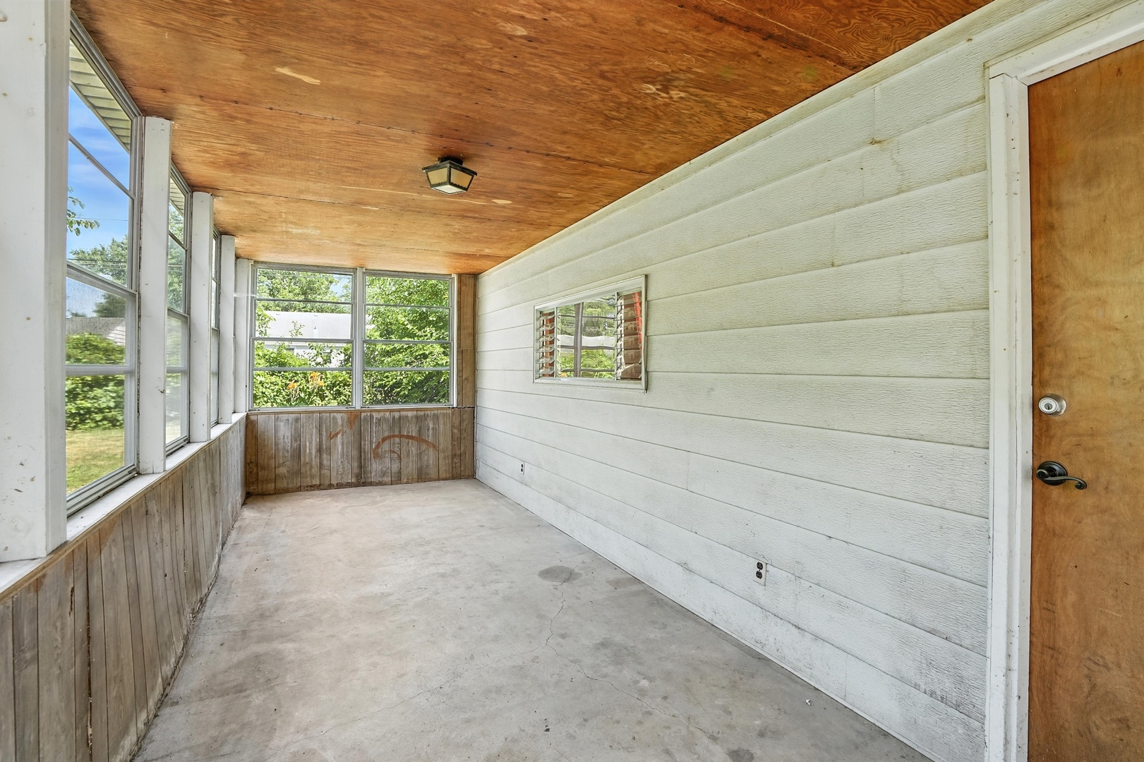 21149 Main Street Matteson, IL 60443 - Photo 20 of 20 a view of front door