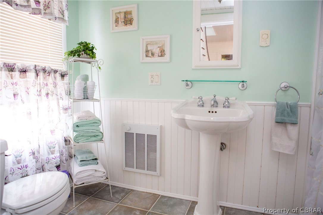 8669 Guinea Road Hayes, VA 23072 - Photo 38 of 49 Full Bath with tile flooring