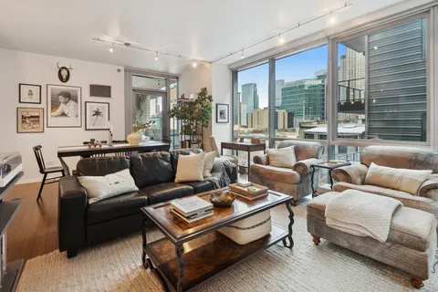 $565,000 | 125 South Green Street, Unit 506A, Chicago, IL 60607
