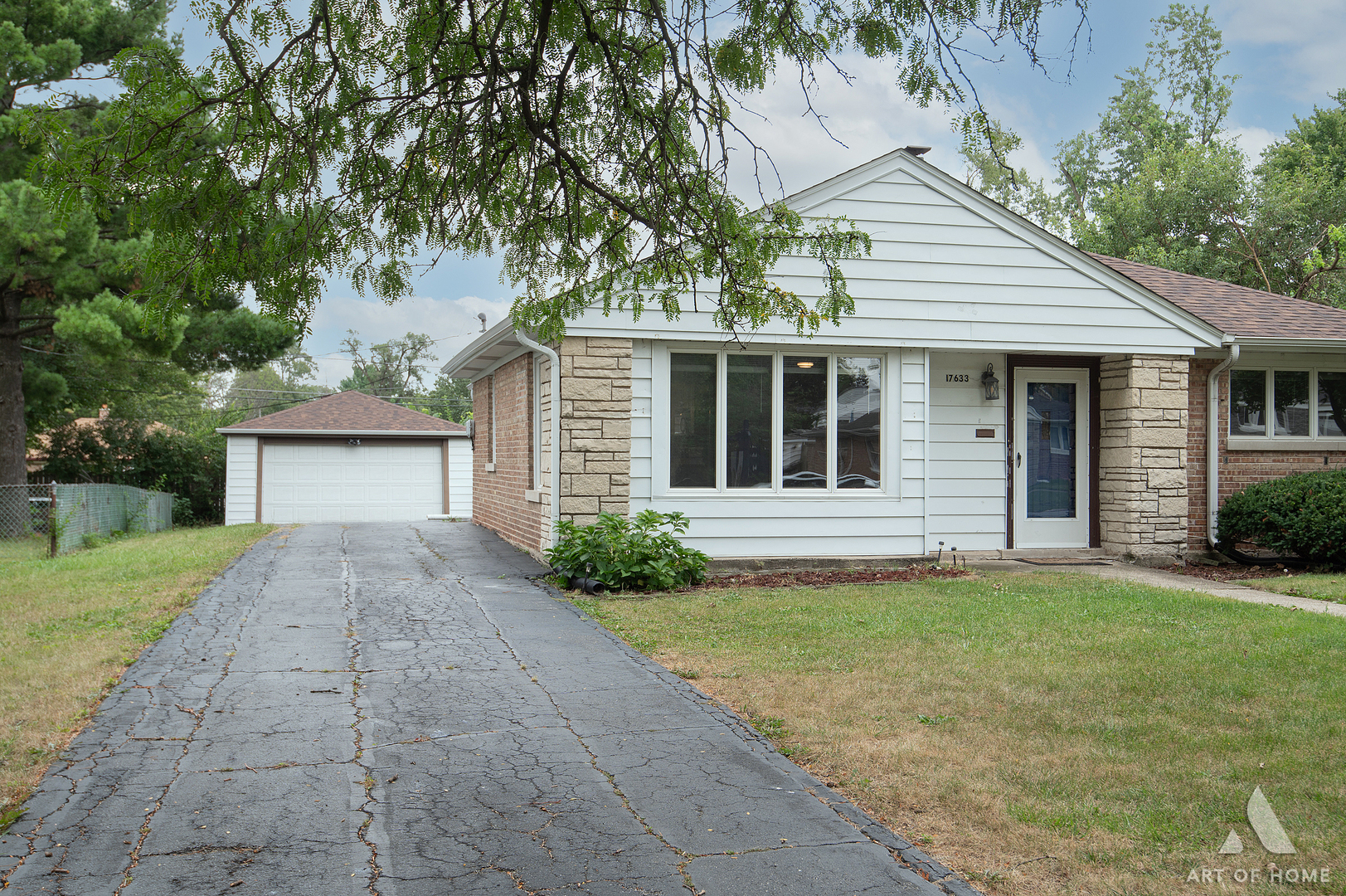 17633 Hillside Avenue Homewood, IL 60430 - Photo 2 of 35 Gallery Image 2