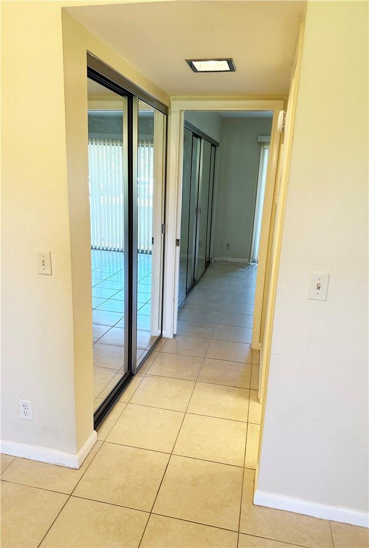 51 Suffolk B, Unit 51 Boca Raton, FL 33434 - Photo 8 of 18 Hallway
