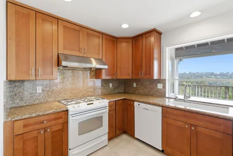 $2,599,000 | 1392 Bel Aire Road, San Mateo, CA 94402