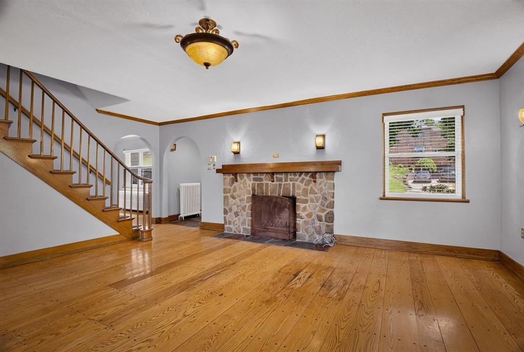 61 Roycroft Avenue Pittsburgh, PA 15228 - Photo 11 of 38 Gallery Image 11