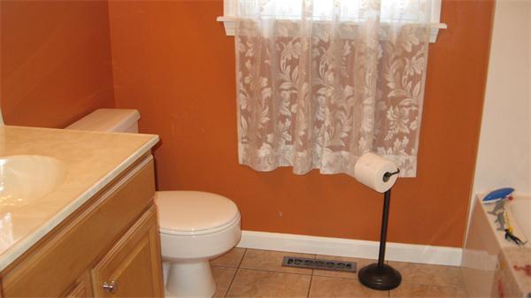595 Cooley Street Springfield, MA 01128 - Photo 14 of 20 Gallery Image 14