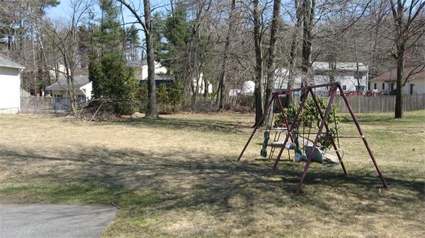 595 Cooley Street Springfield, MA 01128 - Photo 18 of 20 Gallery Image 18