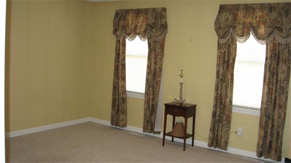 595 Cooley Street Springfield, MA 01128 - Photo 3 of 20 Gallery Image 3