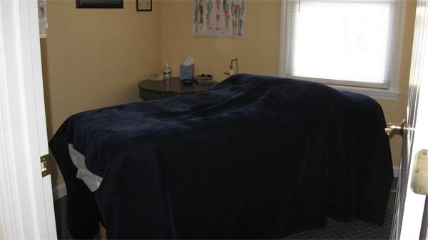 595 Cooley Street Springfield, MA 01128 - Photo 9 of 20 Gallery Image 9